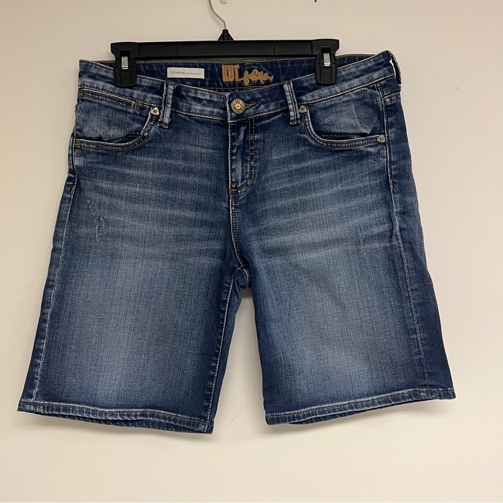 KUT from the Kloth Catherine Boyfriend Distressed Short Sz 10